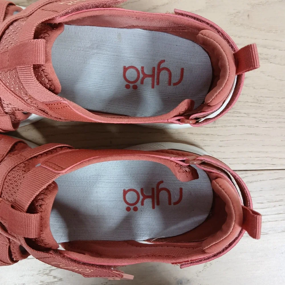 Ryka pre owned